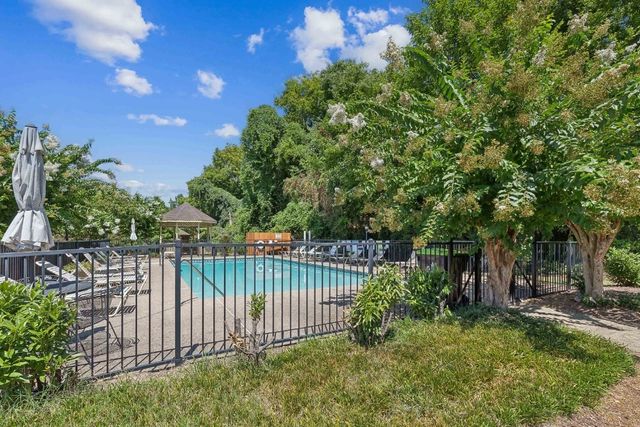 201 Riverstone Ct, Nashville, TN 37214