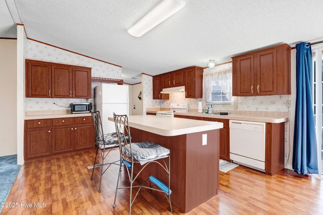 230 Fox Run Drive, Pikeville, NC 27863