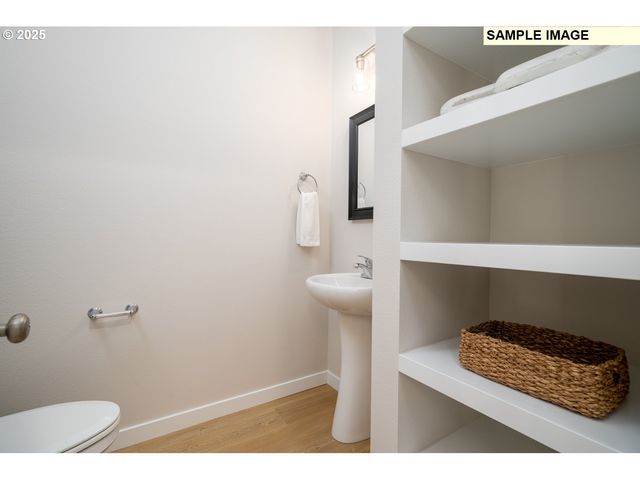 207 N 89TH Loop 242, Ridgefield, WA 98642
