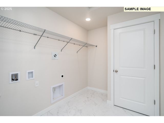 207 N 89TH Loop 242, Ridgefield, WA 98642
