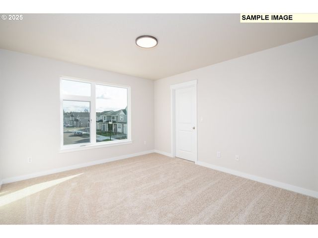 207 N 89TH Loop 242, Ridgefield, WA 98642