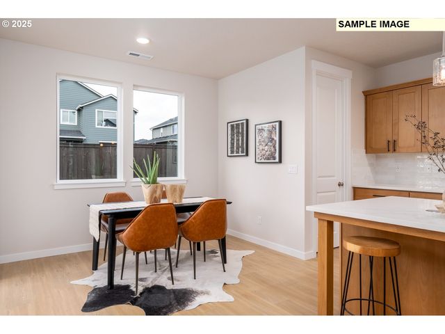 207 N 89TH Loop 242, Ridgefield, WA 98642