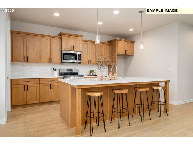 207 N 89TH Loop 242, Ridgefield, WA 98642