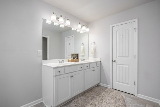717 Prominence Rd, Columbia, TN 38401