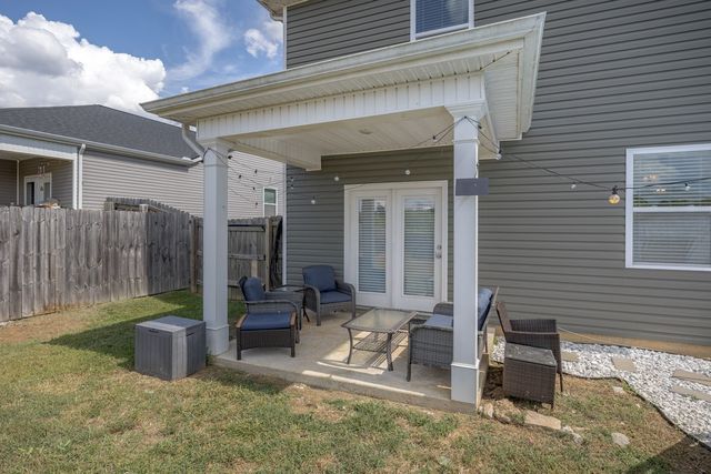 717 Prominence Rd, Columbia, TN 38401
