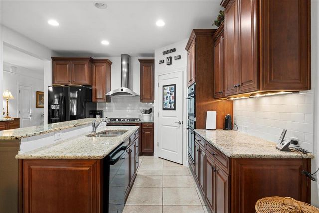 503 Breezeway LN, Georgetown, TX 78633