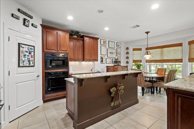 503 Breezeway LN, Georgetown, TX 78633