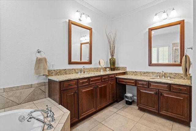 503 Breezeway LN, Georgetown, TX 78633