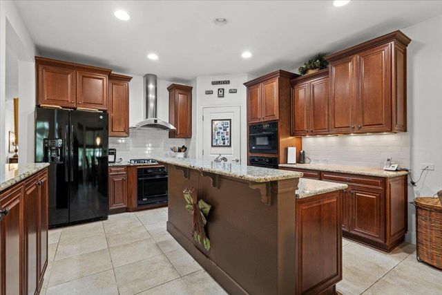503 Breezeway LN, Georgetown, TX 78633