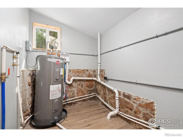 6781 County Road 43, Glen Haven, CO 80532