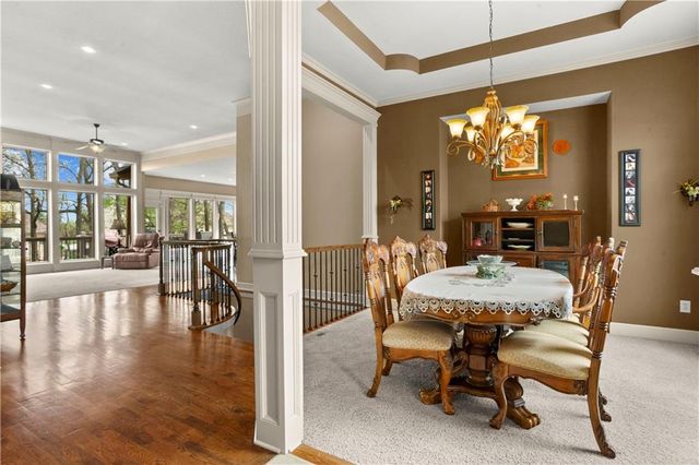 608 NE Sundown Drive, Lee's Summit, MO 64064