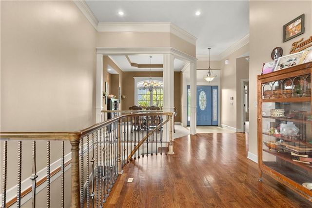 608 NE Sundown Drive, Lee's Summit, MO 64064