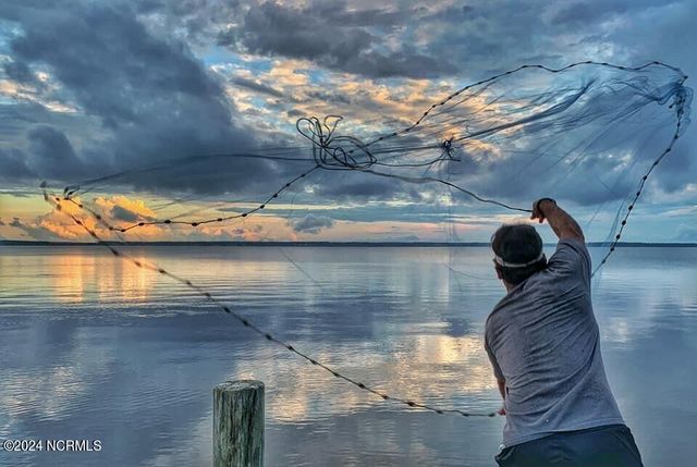 232 N Brightleaf Drive, Minnesott Beach, NC 28510