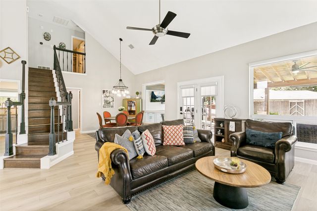 5 Rushing Creek Court, Trophy Club, TX 76262