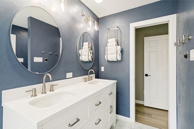 5 Rushing Creek Court, Trophy Club, TX 76262