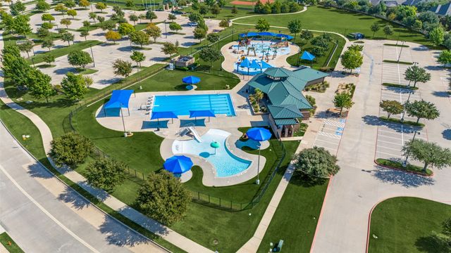 5 Rushing Creek Court, Trophy Club, TX 76262