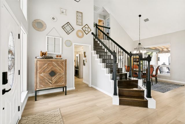 5 Rushing Creek Court, Trophy Club, TX 76262