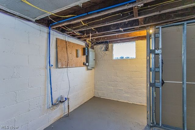 154 S Schenley Avenue, Youngstown, OH 44509