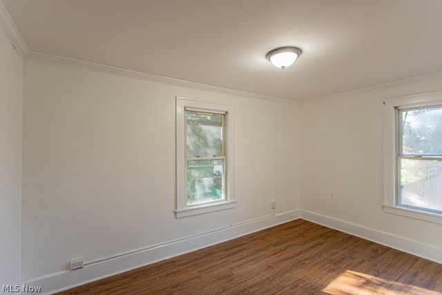 154 S Schenley Avenue, Youngstown, OH 44509