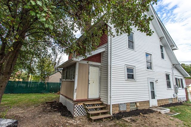 154 S Schenley Avenue, Youngstown, OH 44509