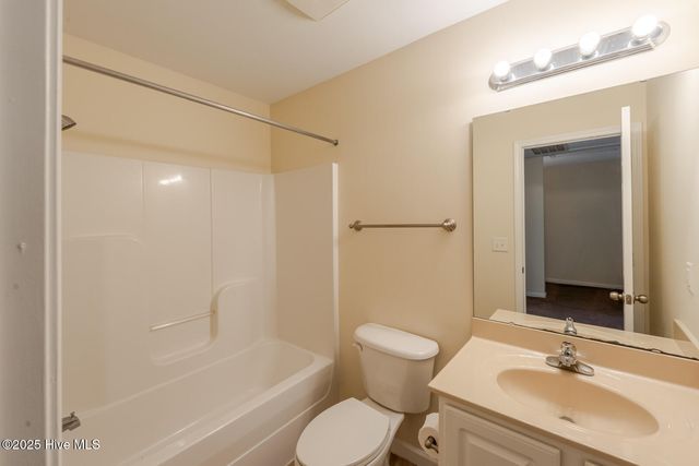 71 Precious Memories Lane, Elizabethtown, NC 28337