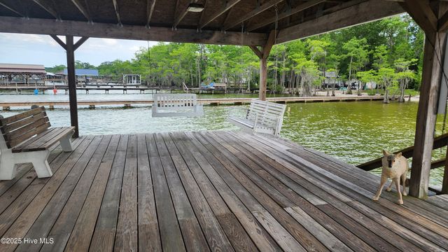 71 Precious Memories Lane, Elizabethtown, NC 28337