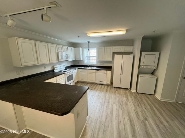 71 Precious Memories Lane, Elizabethtown, NC 28337