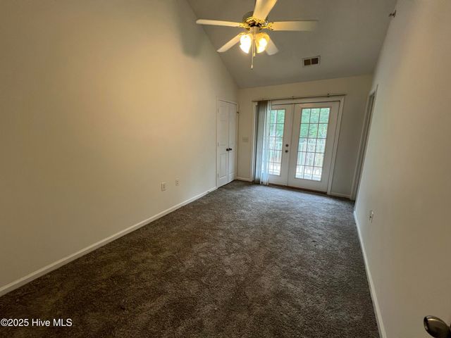 71 Precious Memories Lane, Elizabethtown, NC 28337