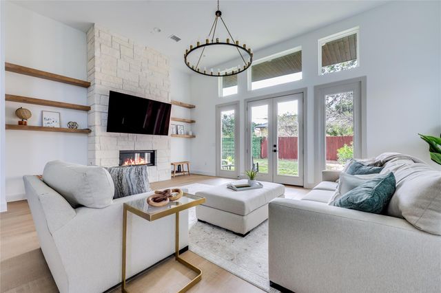 21408 Lakefront DR, Lago Vista, TX 78645