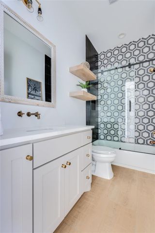 21408 Lakefront DR, Lago Vista, TX 78645