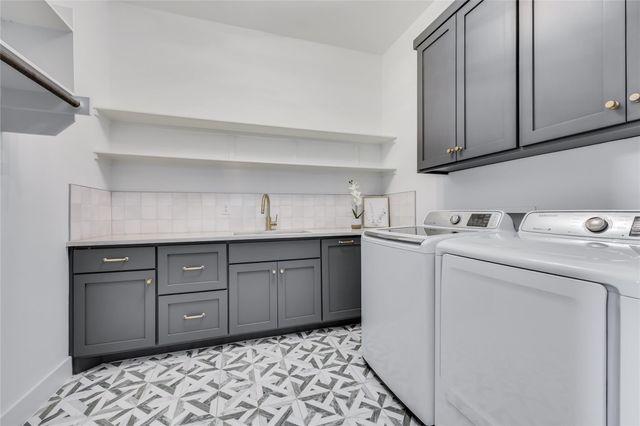 21408 Lakefront DR, Lago Vista, TX 78645