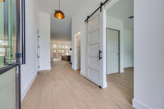 21408 Lakefront DR, Lago Vista, TX 78645