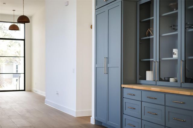 21408 Lakefront DR, Lago Vista, TX 78645