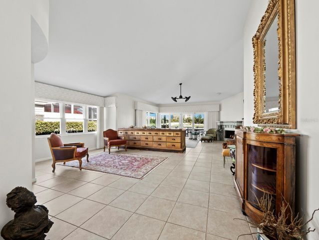 3435 WINDING OAKS DRIVE 18, Longboat Key, FL 34228