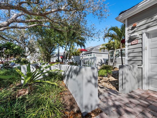 3435 WINDING OAKS DRIVE 18, Longboat Key, FL 34228