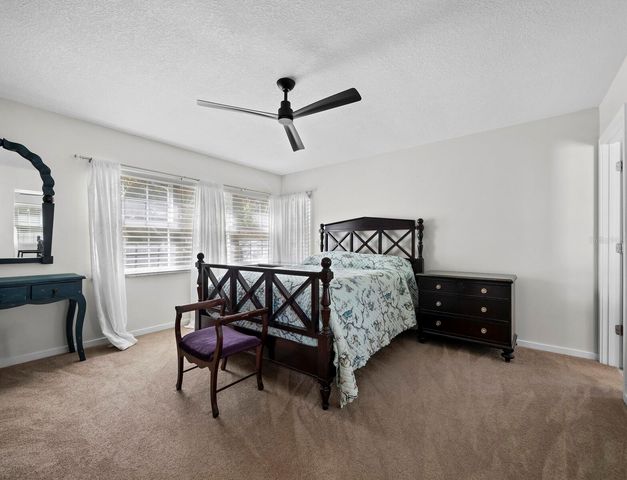 3435 WINDING OAKS DRIVE 18, Longboat Key, FL 34228