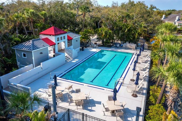 3435 WINDING OAKS DRIVE 18, Longboat Key, FL 34228