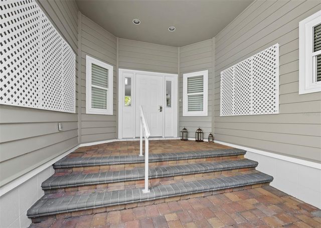 3435 WINDING OAKS DRIVE 18, Longboat Key, FL 34228