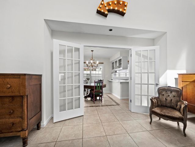 3435 WINDING OAKS DRIVE 18, Longboat Key, FL 34228