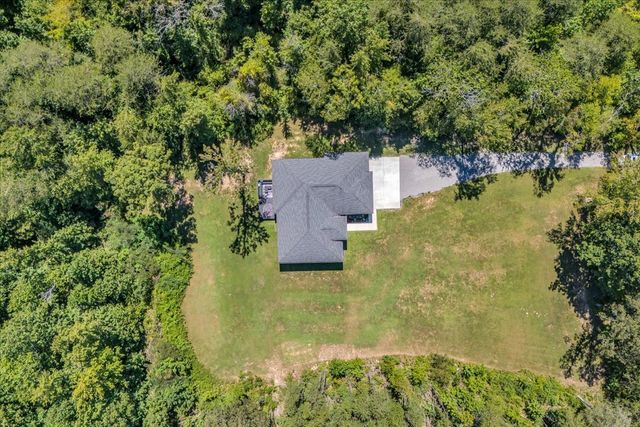 220 S Woods Rd, Mcminnville, TN 37110