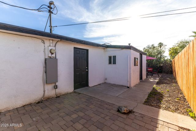 1934 E MONTE VISTA Road, Phoenix, AZ 85006