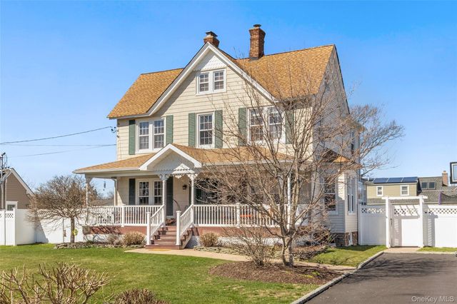 59 Purdy Lane, Amityville, NY 11701