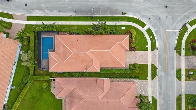 101 Casa Grande Court, Palm Beach Gardens, FL 33418