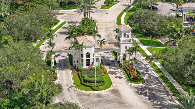 101 Casa Grande Court, Palm Beach Gardens, FL 33418