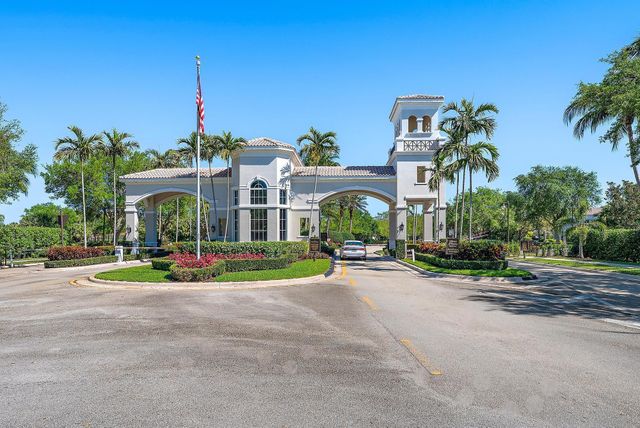 101 Casa Grande Court, Palm Beach Gardens, FL 33418