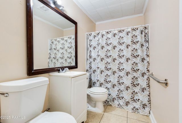 2112 Carmel Drive, Lafayette, LA 70501