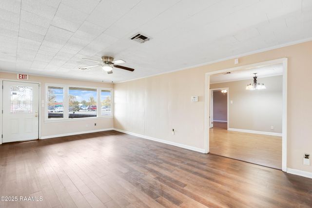 2112 Carmel Drive, Lafayette, LA 70501