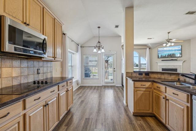 6713 Alderbrook Drive, Denton, TX 76210