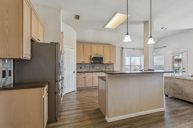 6713 Alderbrook Drive, Denton, TX 76210