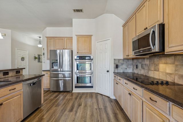 6713 Alderbrook Drive, Denton, TX 76210